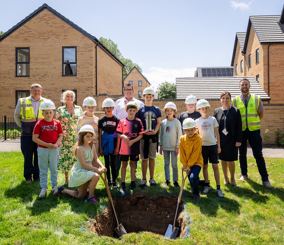 Students at Parklands Educate Together Bury Time Capsule at Curo Development